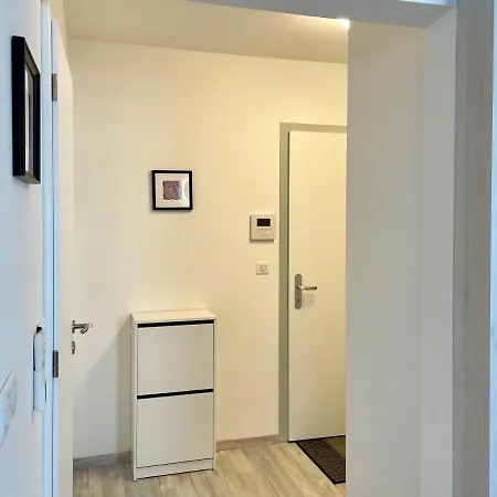 Stein Apartment *